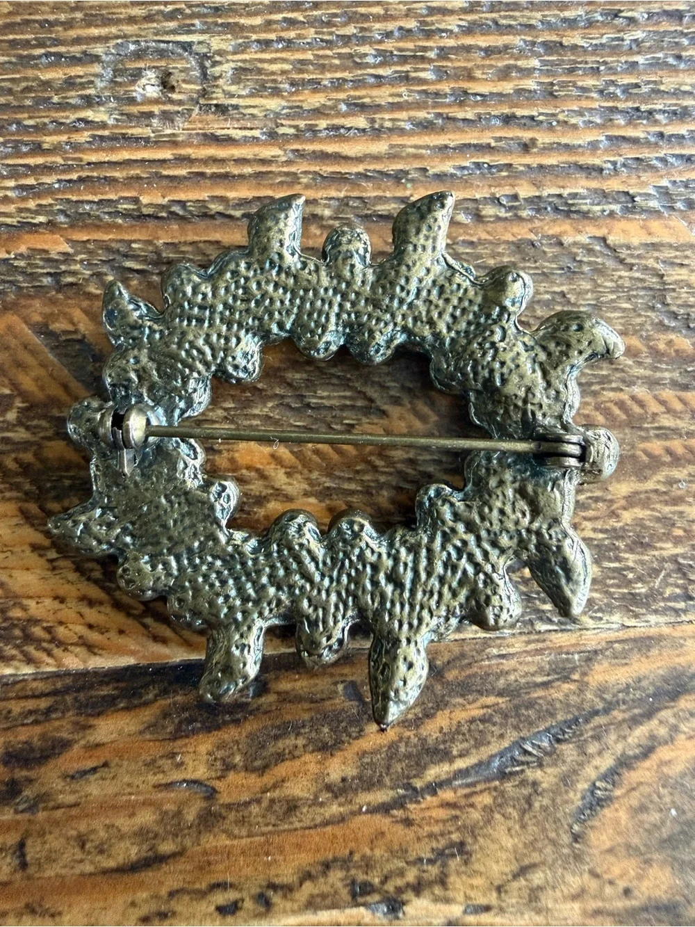 Vintage 1950s Aurora Borealis Rhinestone Oval Wreath Brooch Antiqued Gold Tone